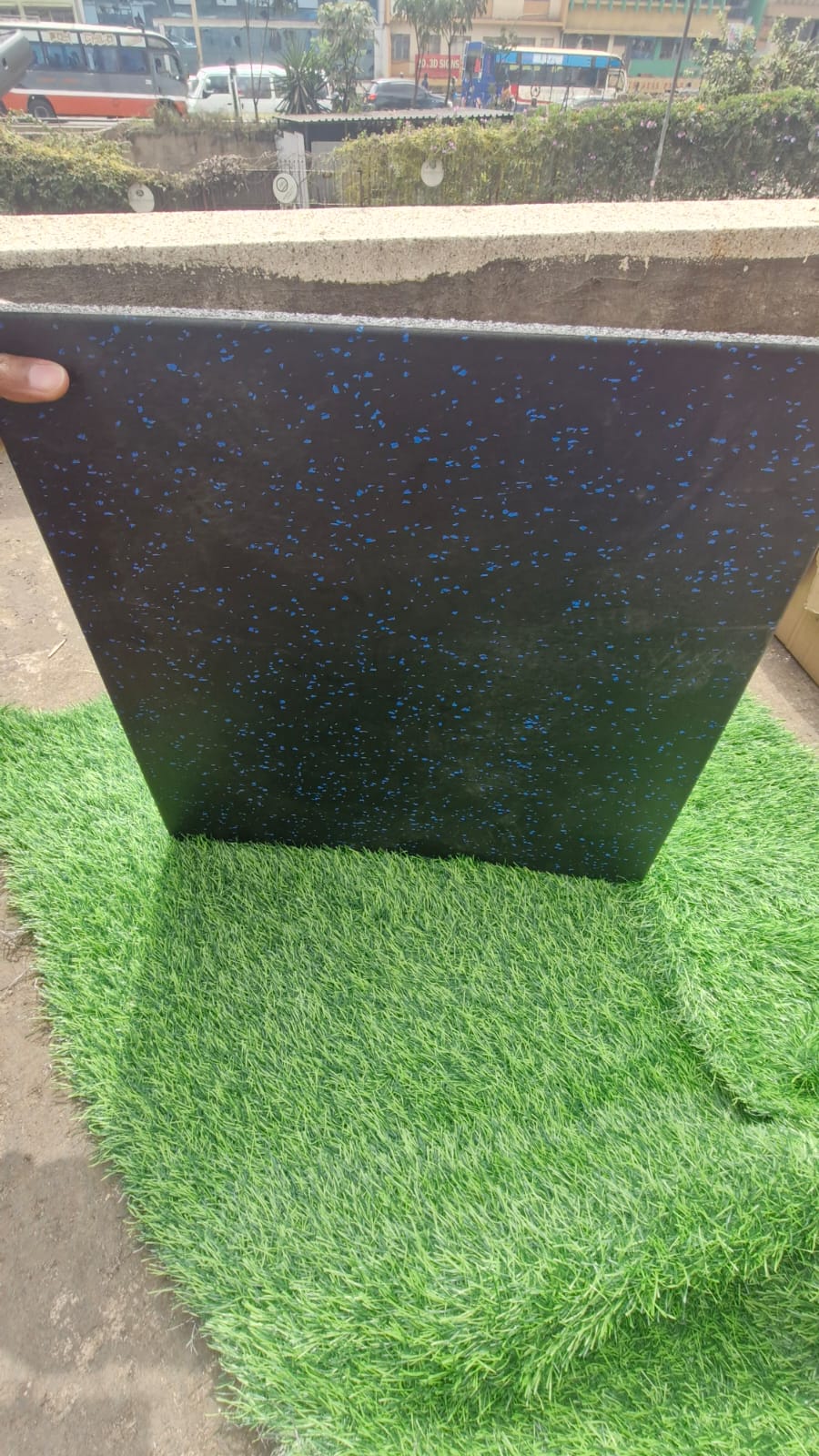 HIGH DENSITY GYM RUBBER FLOOR EXERCISE MATS 20MM 18kg/BLOCK 1PC 1SQM Blue Flecks - Afrofit GymStore