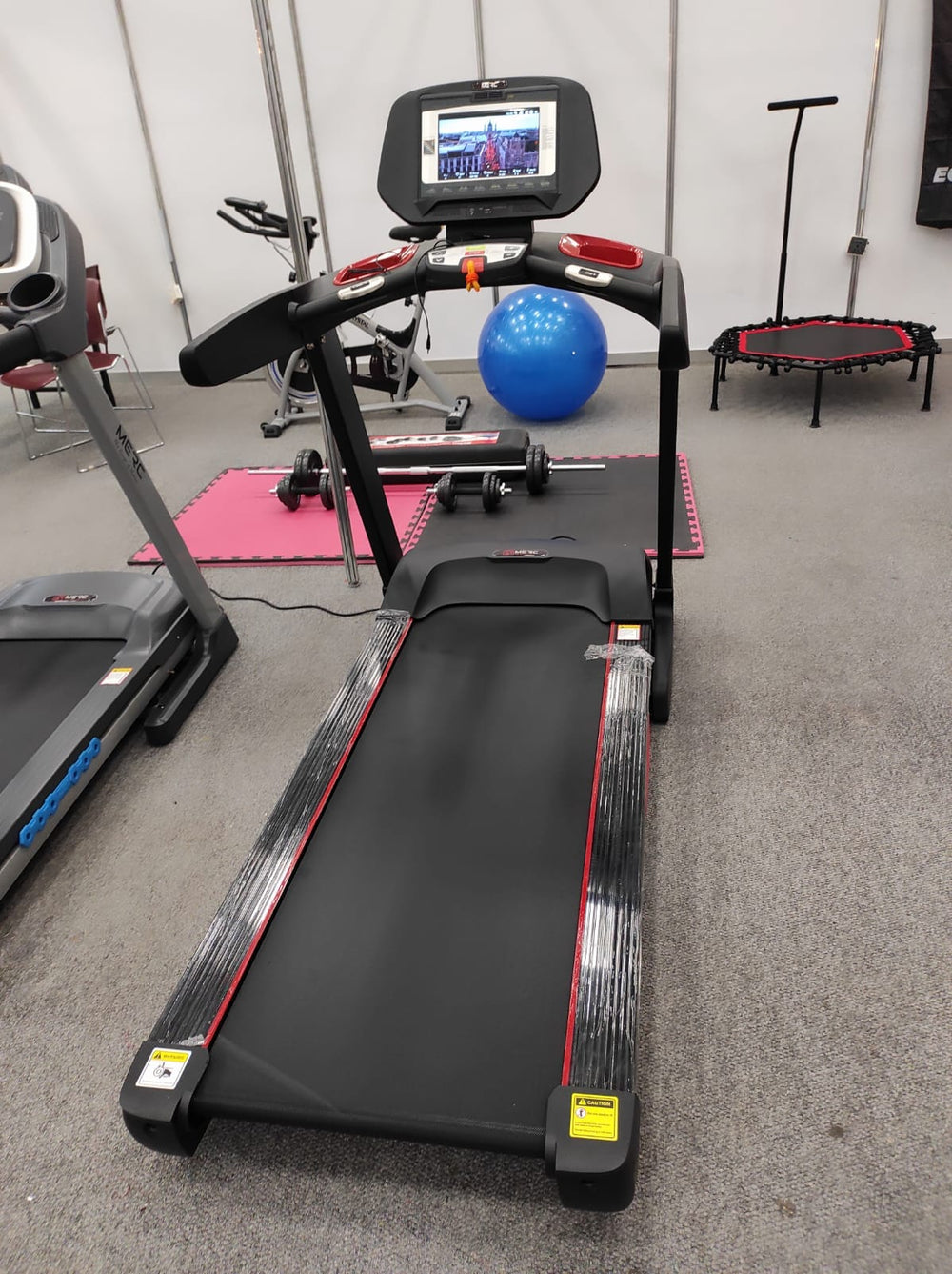 Merc V6 Semi commercial Treadmill 20km/h 18% Incline 4.0HP Android Touch - Afrofit GymStore